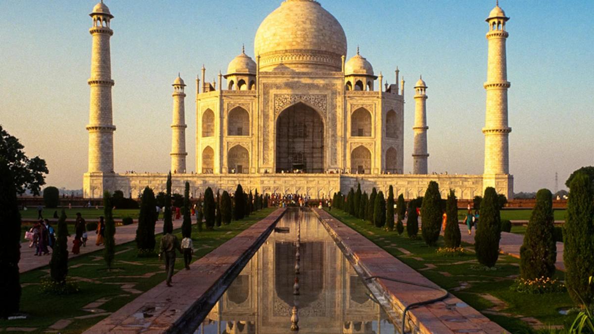 🏰 Top 2 Must-Visit Historical Landmarks in India (2025 Edition)